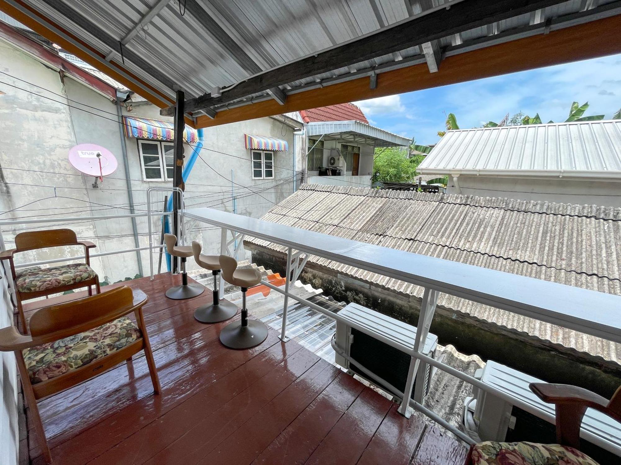 The Ordinary 8 Vandrehjem Surat Thani Eksteriør billede